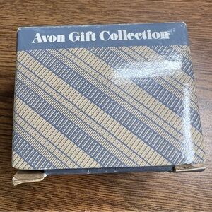 Avon (Flawed) Love-A-Bunny Collection Lunch Time Bunny